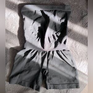 Blanqi maternity girl short black small